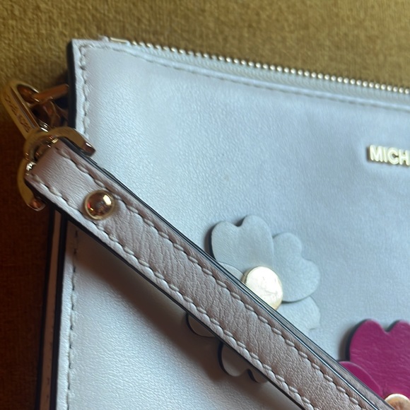 Michael Kors wristlet is just the right size. - Picture 3 of 6